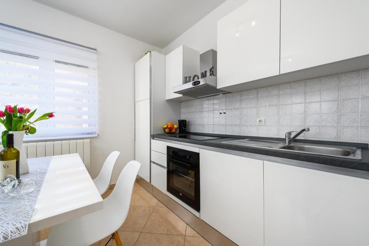 Bozica House With Apartments Murine 외부 사진
