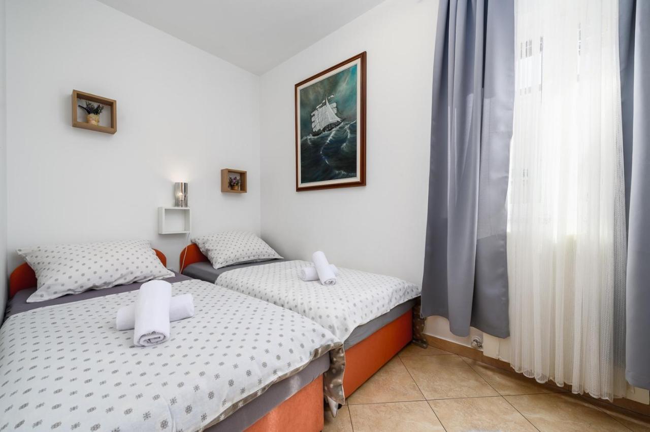 Bozica House With Apartments Murine 외부 사진