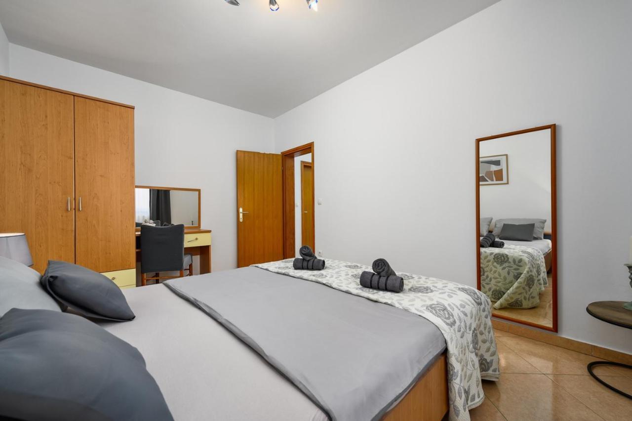 Bozica House With Apartments Murine 외부 사진
